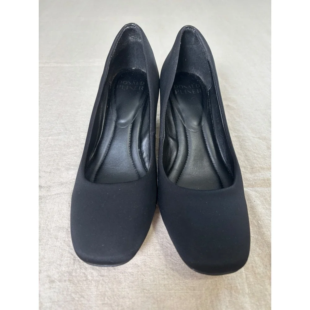 Donald Pliner Audry Pump Block Heel Size 7 Black Square Toe Quiet Luxury Comfort